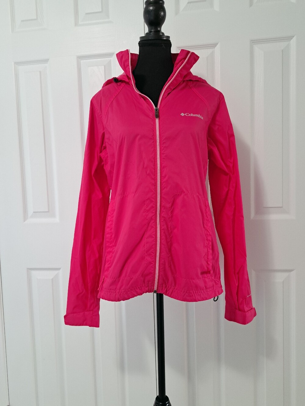 Columbia Pink Hooded Windbreaker Jacket Womens Medium Casual Pink Lightweight